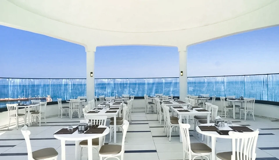 هتل اینفینیتی بای یلکن کوش آداسی